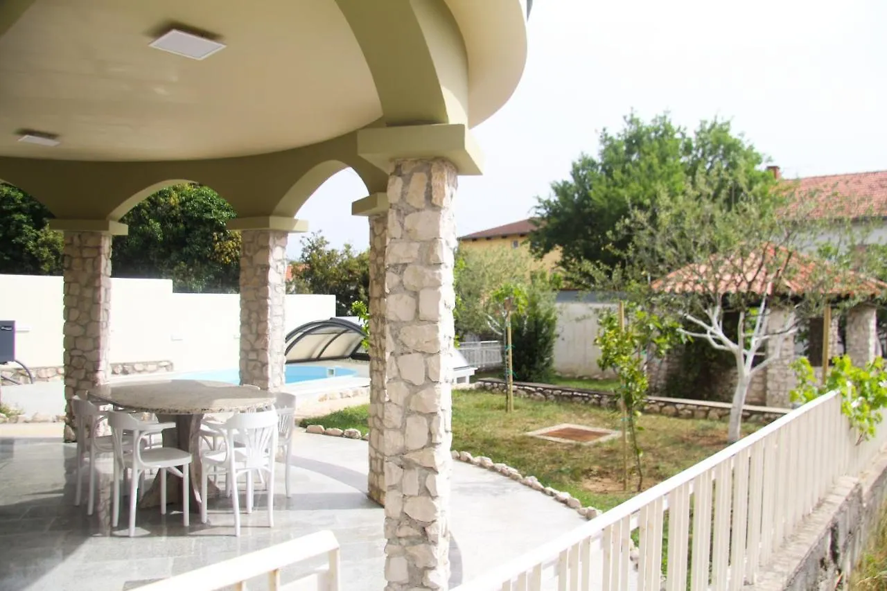 Vila Lusi House Sveti Filip i Jakov