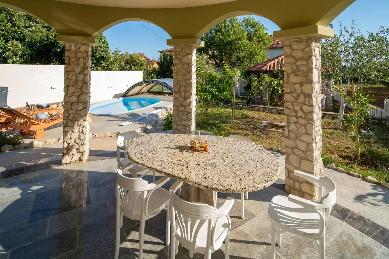 Vila Lusi House Sveti Filip i Jakov