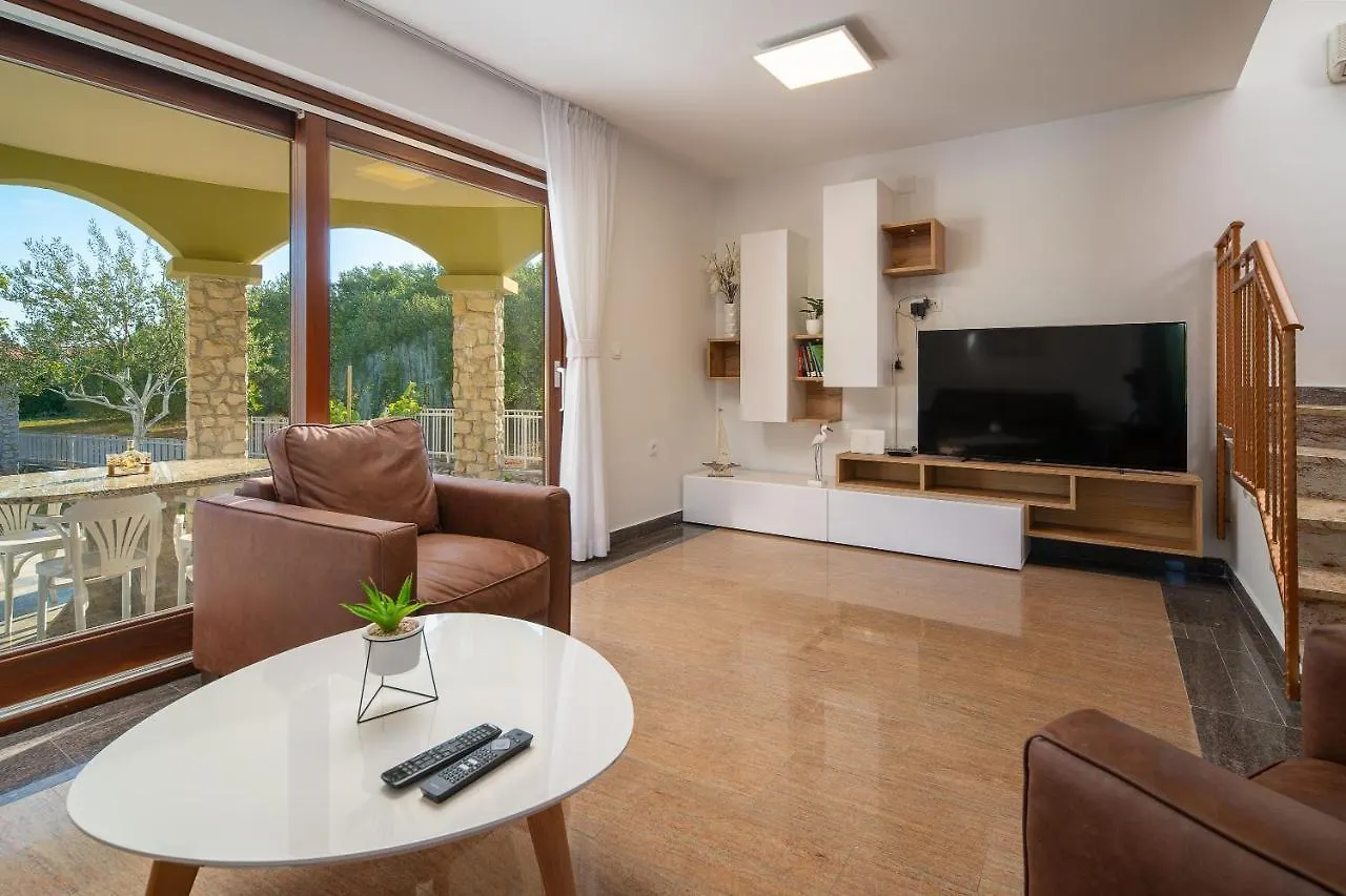 Lusi House Villa Sveti Filip i Jakov