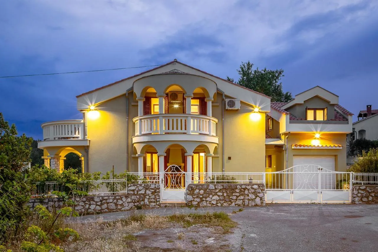 Vila Lusi House Sveti Filip i Jakov